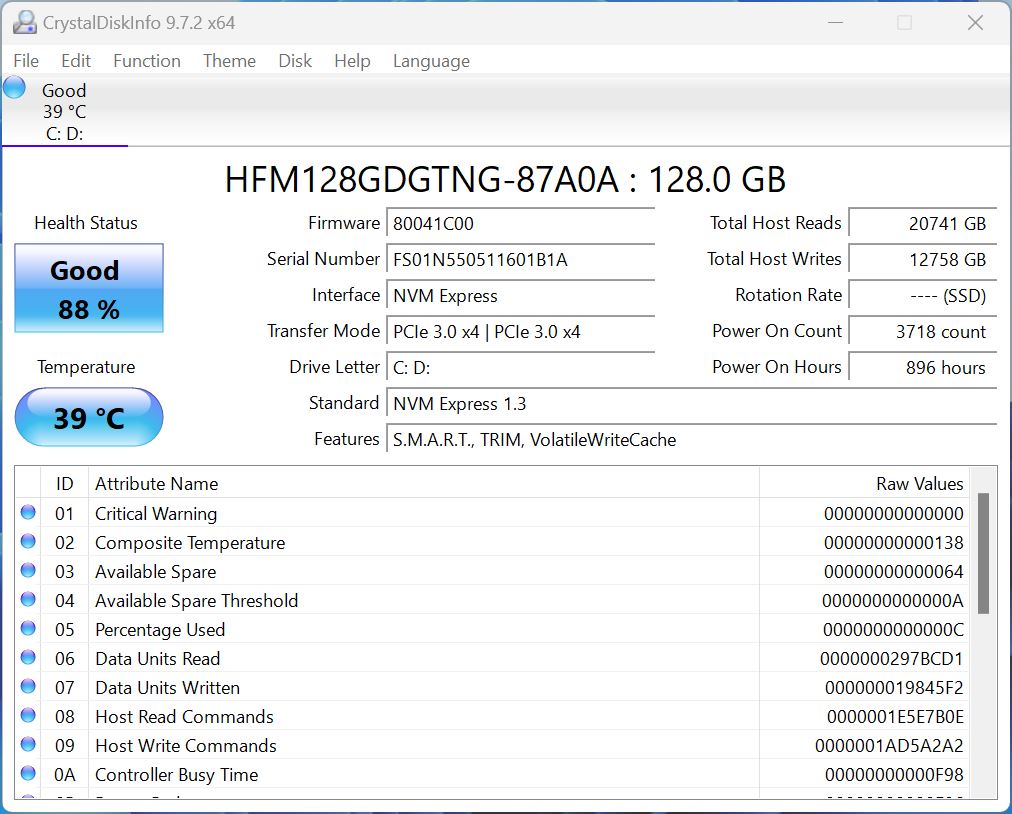 CrystalDiskInfo GUI.